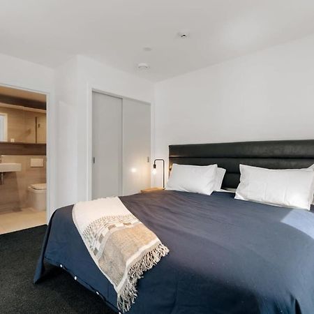 Penthouse Leisure Apartment Queenstown Bagian luar foto