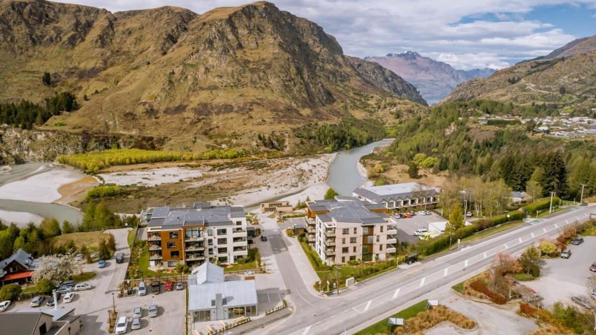 Penthouse Leisure Apartment Queenstown Bagian luar foto