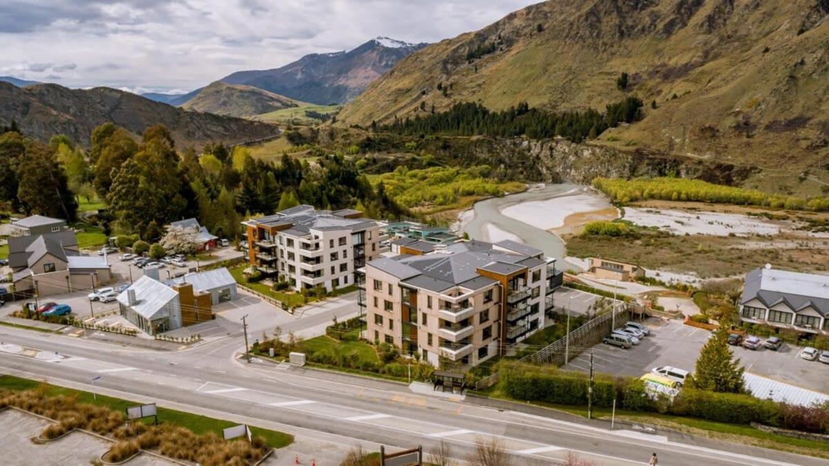 Penthouse Leisure Apartment Queenstown Bagian luar foto